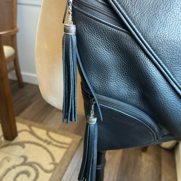 Carogi - Black Leather Crossbody Bag - 4 Ways to Carry - Never Used - Picture 3 of 14